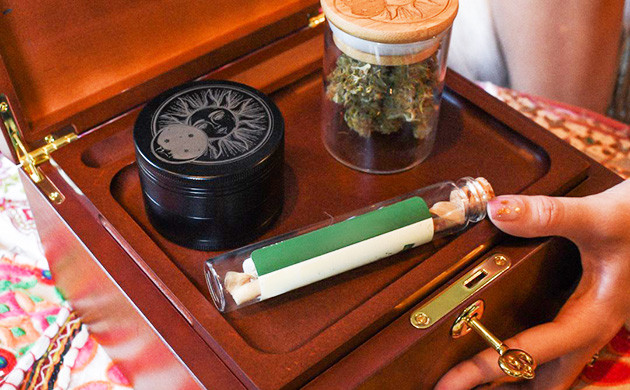 Безопасность: тайники с кодовыми замками Биометрический доступ: тайники нового поколения