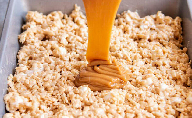 Украсить десерт