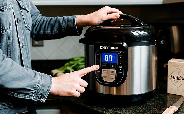 Пошаговый процесс приготовления медово-конопляной настойки